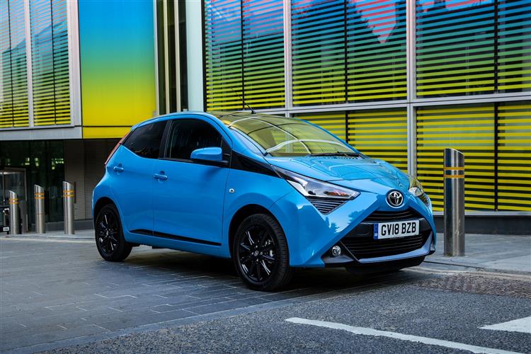 Toyota Aygo Funroof Hatchback 1.0 VVT-i X-Trend TSS 5dr Car Leasing Deal